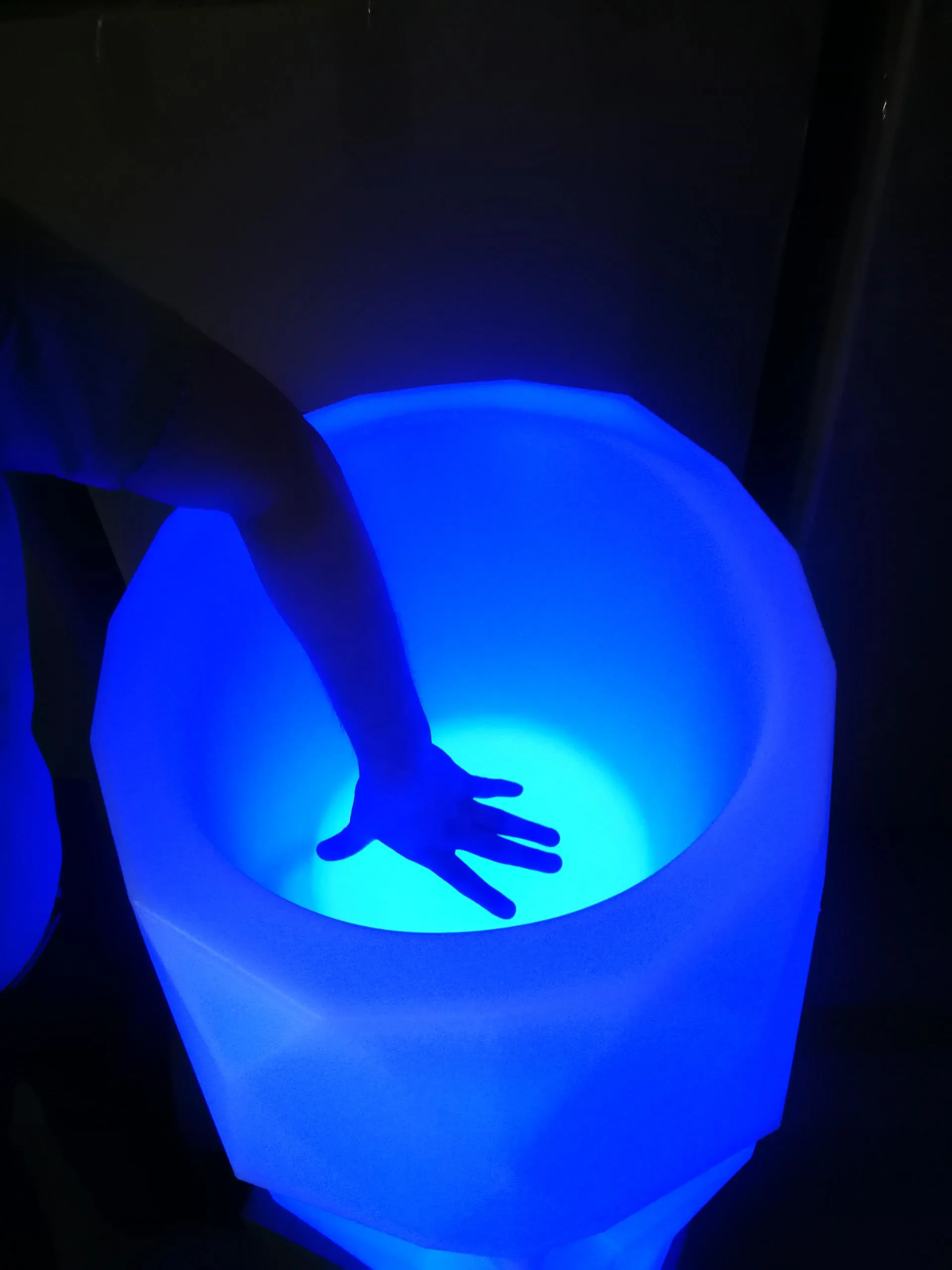 Marquee 4 Hire By Inventiva Creative Studio Glow Head Drink Tub 9.jpg